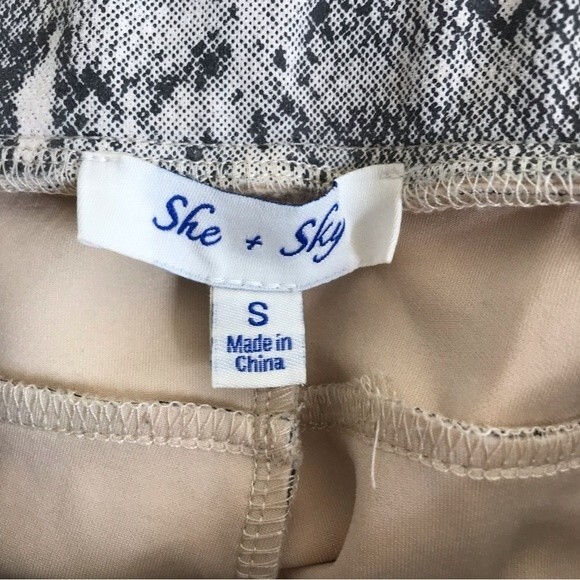 She + Sky Python Reptile Print Skinny Pants Cream Gray Black Side Zip Small - Picture 4 of 12